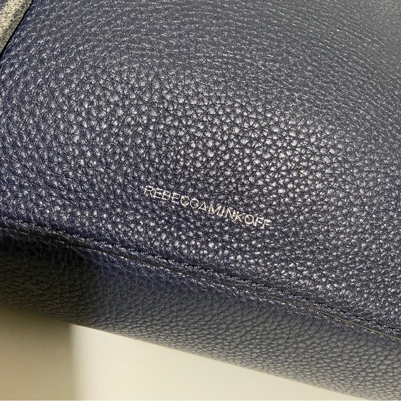 ❌SOLD❌Rebecca Minkoff Regan Satchel - Picture 12 of 16